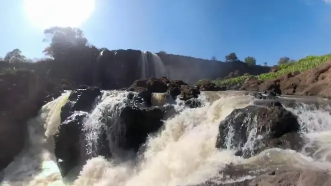 гребля на Нілі