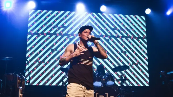 Porto Rikolu rapçi Residente