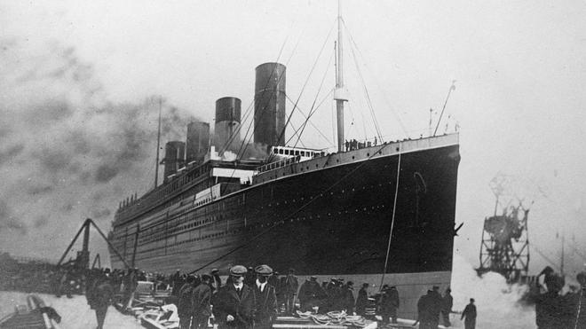 El Titanic en puerto