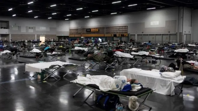 People have been taking refuge at cooling centres, public spaces where they can take refuge from the sun