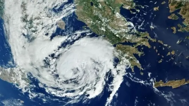 Estaban previstas rachas de viento de hasta 200 km/h y precipitaciones de entre 200 y 400 l/m2 en pocas horas.