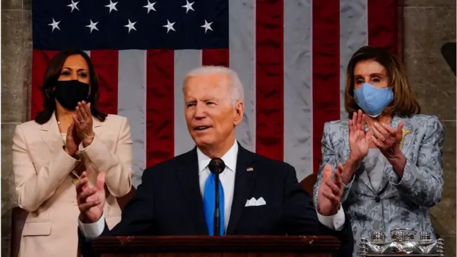 حظيت خطة بايدن التحفيزية بتأييد واسع