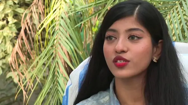 पाकिस्तान के युवाओं में BTS को लेकर दीवानगी बढ़ रही है.कई तो इससे प्रभावित होकर अपना करियर चुन रहे हैं.