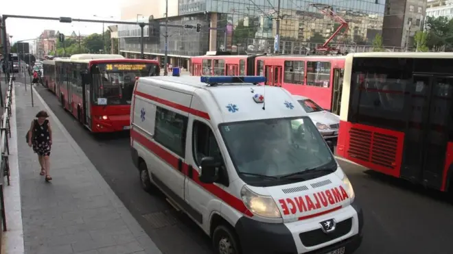 Vozilo Hitne pomoći na ulicama Beograda