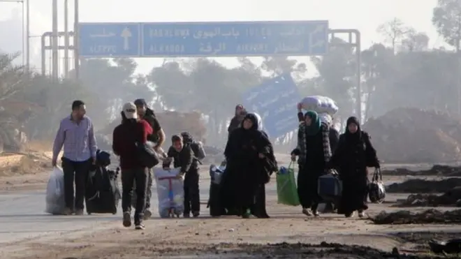 حلب کا مشرقی علاقہ امریکہ اور روس کے درمیان جنگ بندی کے معاہدے کے ختم ہونے کے بعد سے شدید بمباری کی زد میں ہے