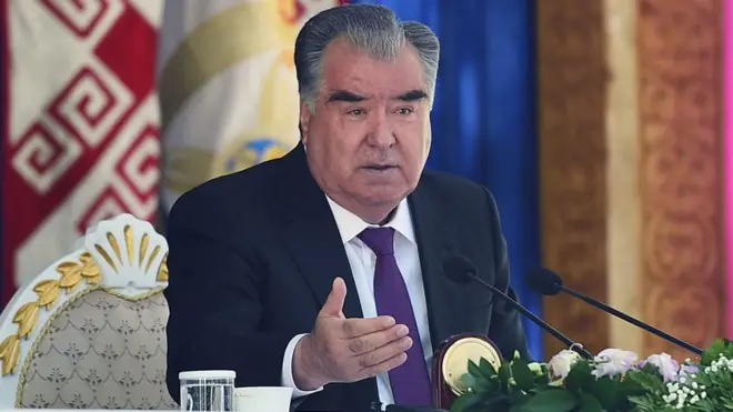 Бунгача тўрт марта президент этиб сайланган Эмомали Раҳмон номзоди яна илгари сурилган