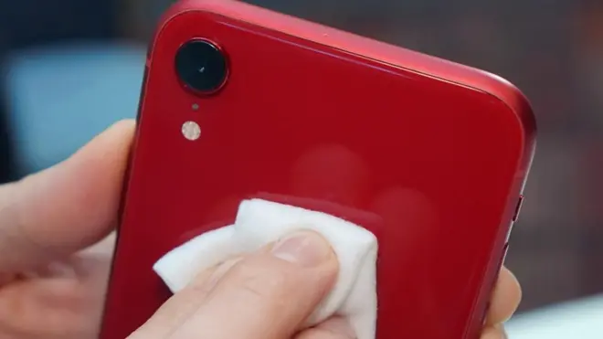 ስማርትፎን ስልክ ሲፀዳ