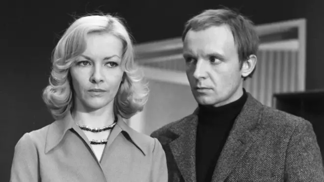 Каждый Новый год фильм "Ирония судьбы, или С легким паром!" возвращает нас к мыслям о случайных совпадениях. Этому феномену посвящено немало исследований, а название для него - синхроничность - придумал Карл Юнг