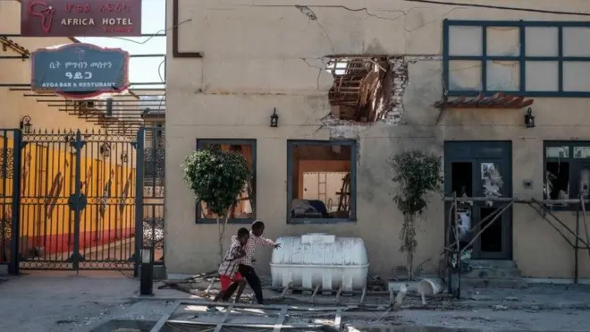Daa'imman hoteela magaalaa Humerati Africa/Ayga jedhamu meeshaa waraanaan akka haleelame amanamu