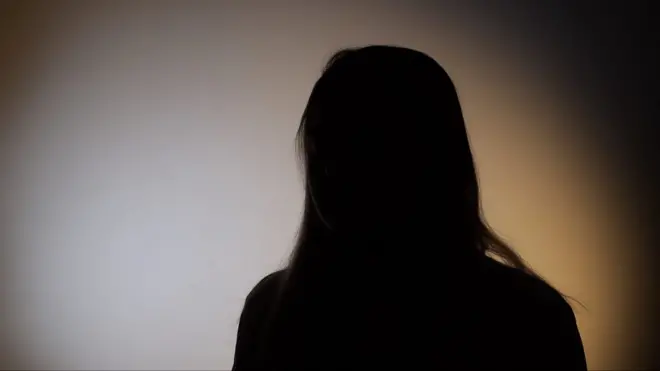 „Roditelji mi ne dozvoljavaju da primim vakcinu protiv korona virusa“