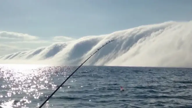 Mowjado waaweyn oo ka dhashay Sunaami