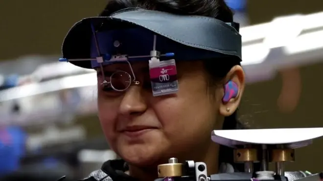 अवनि लेखारा