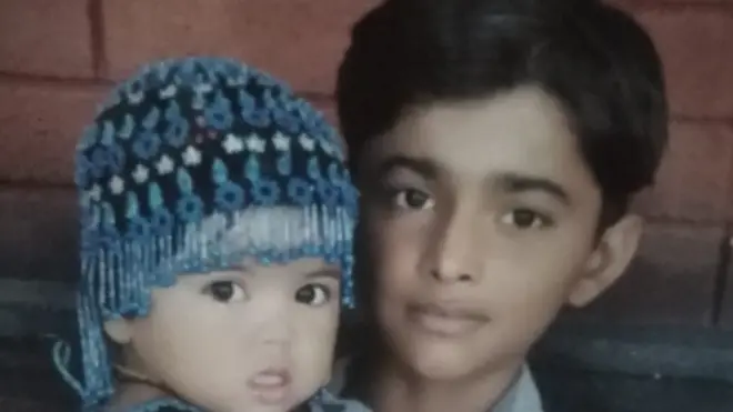 ہلاک ہونے والی نو سالہ مریم بی بی اور بیس سالہ محمد عرفان کا نماز جنازہ اتوار کی شام ہی کو ادا کر دیا گیا تھا۔