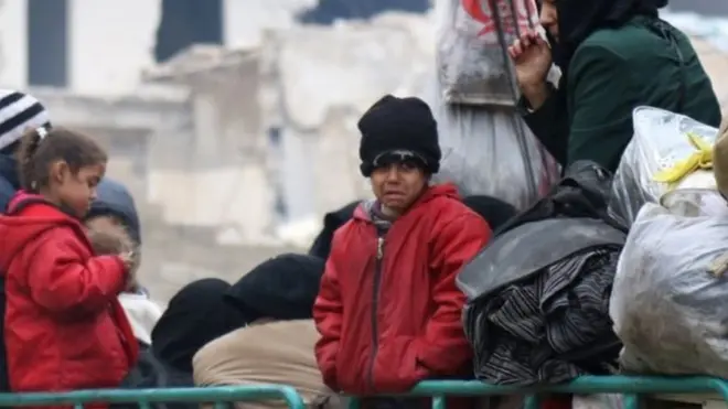 Представники міжнародних організацій кажуть, що діти чекають на холоді