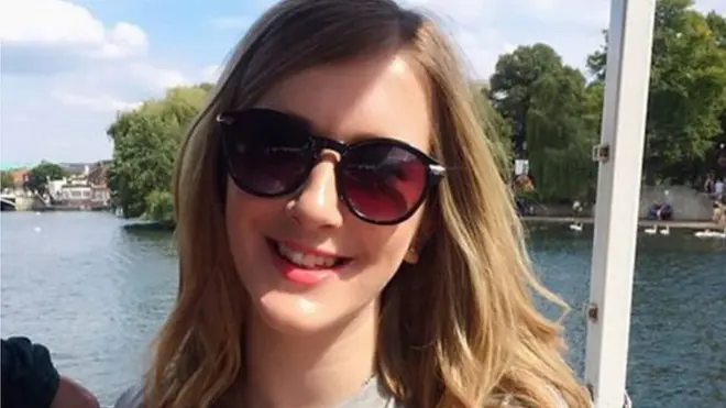 Georgina Harvey, de 28 años, fue diagnosticada con fibromialgia en 2014.