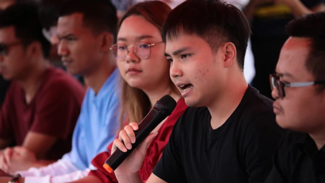 นายทัตเทพ เรืองประไพกิจเสรี แกนนำกลุ่มเยาวชนปลดแอก ระบุว่าข้อเรียกร้องทั้งสามข้อเป็นระดับโครงสร้างที่ใหญ่ ต้องอาศัยการสนับสนุนของประชาชนทุกภาคส่วนเพื่อ "ผลักดันภารกิจนี้ให้จบในรุ่นเรา"