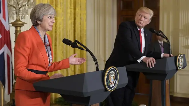 Мэй и Трамп не обсуждали указ, за что британского премьера немало критиковали на родине