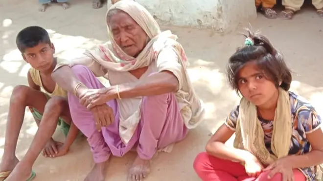 मृतक के परिजन