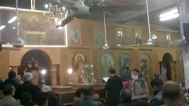 فرار عشرات الأسر المسيحية من مدينة العريش في مصر