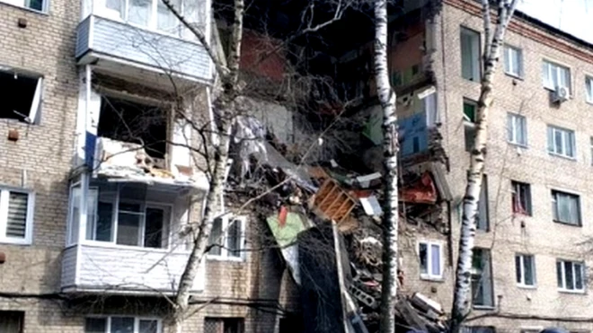 Взрывом полностью разрушены три этажа