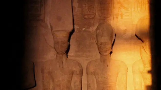 Статуя Рамсеса II в египетском храмовом комплексе Абу-Симбел