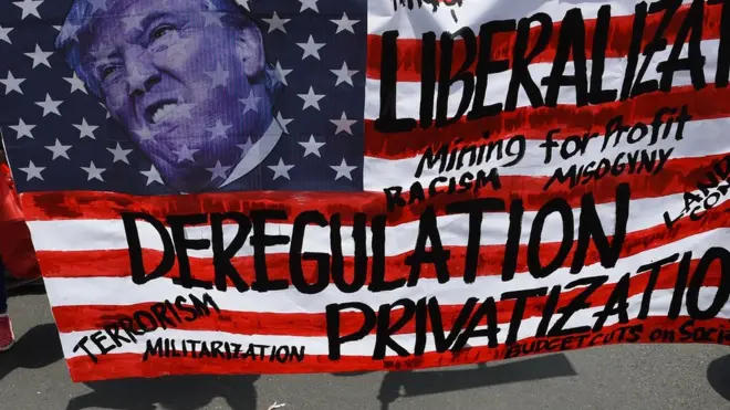 زید رعد الحسین نے خبردار کیا کہ امریکہ کی نئی قیادت کی جانب سے مسلمانوں اور میکسیکنز جیسے گروپوں کو بدنام کیا جا رہا ہے