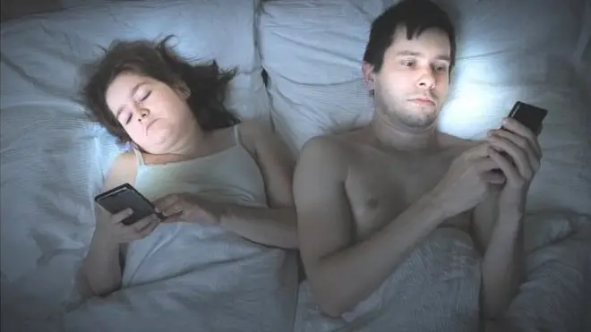 上網時間多也影響性生活