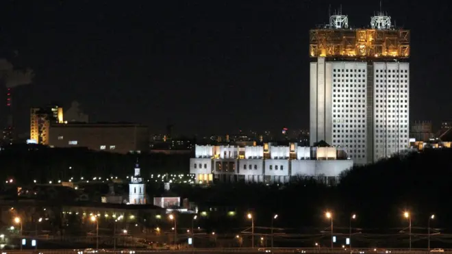 Научные институты лишаются площадей в здании РАН на Воробьевых горах, рассказал историк Аскольд Иванчик