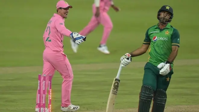 فخر زمان، ڈی کوک