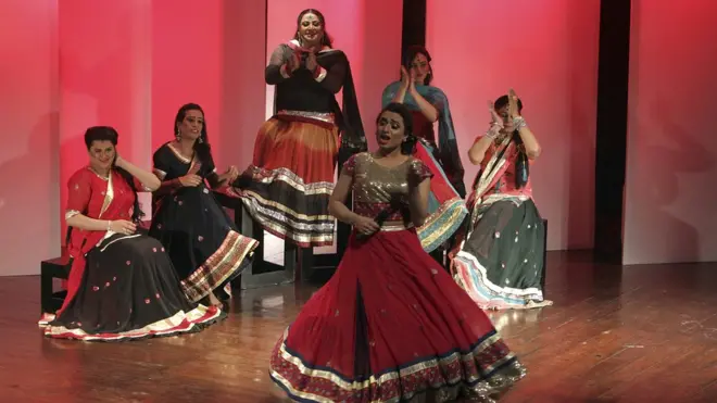 بونیر ملاکنڈ ڈویژن کا ایک ضلع ہے جو چار سب ڈویژنوں پر مشتمل ہے لیکن خواجہ سراؤں پر پابندی صرف خدوخیل سب ڈویژن میں عائد گئی ہے