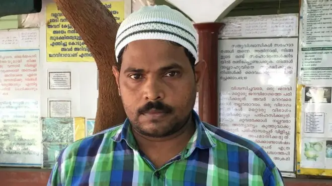 रफ़ीक़ चार साल पहले तक महेश थे.