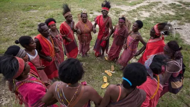 Untuk pertama kalinya Hutan Desa diserahkan untuk dikelola masyarakat Papua Barat.