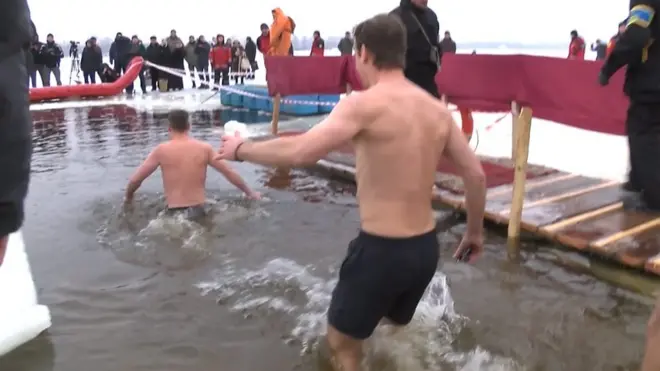 Том Баррідж