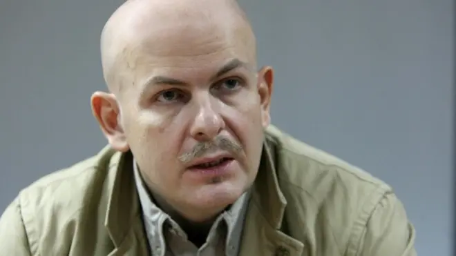 Олесь Бузина