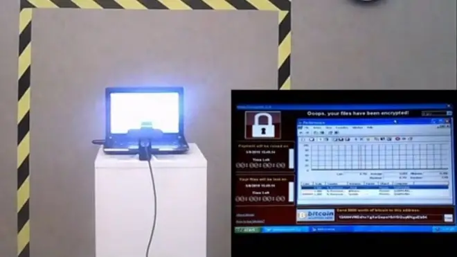 دا ۱۱ کلن زوړ سامسونګ لاپټاپ چې مالویر (ویروس) لري ناپېژانده کس اخیستی دی.