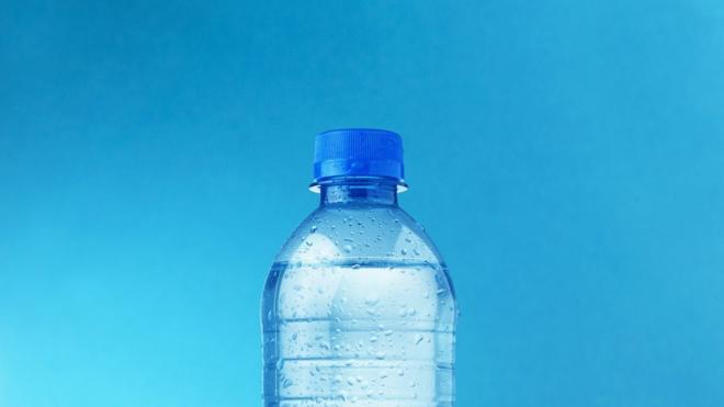 Пластикова пляшка