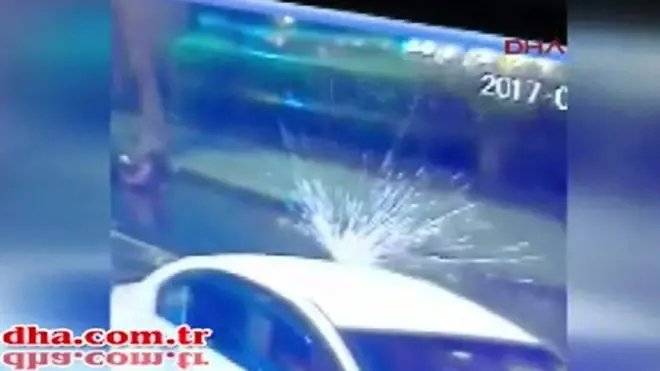 بالفيديو : مسلح اسطنبول يظهر في كاميرات المراقبة