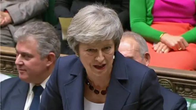 英国首相特里莎·梅在议会接受质询，称脱欧协议“几近达成”。