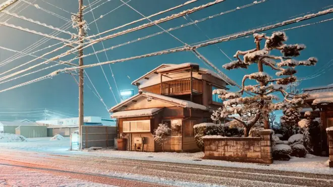 ریچرڈ دُرکن: ’مرکزی جاپان کے مشہور سیاحتی شہر تاکایاما کے پہاڑی علاقے ہِدہ میں لی گئی تصویر‘