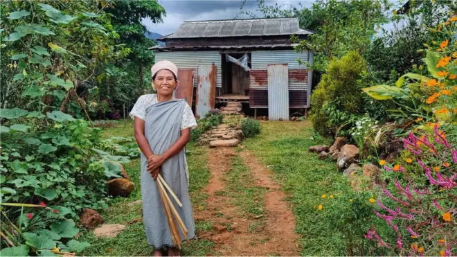 కాంగ్‌థాంగ్ గ్రామ మహిళ