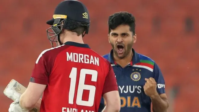 शार्दुल ठाकुर विकेट लेने के बाद