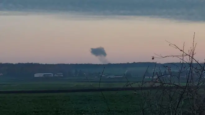 بلند شدن دود از ناحیه نووسیولکی لهستان در مرز اوکراین