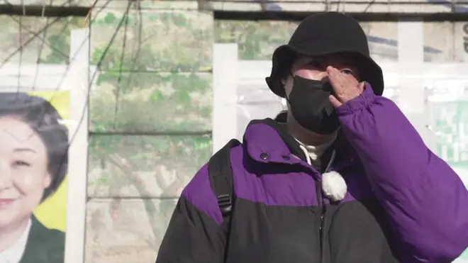 학생에서 주부, 80을 넘긴 노인까지, 벽보 앞에서 다양한 시민의 목소리를 들었다.