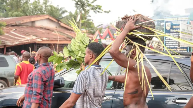 Ọmụ n'egosị ihe dị nsọ n'ala Igbo.