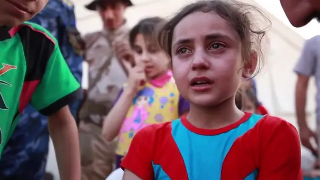 استخدام الأطفال كدروع بشرية