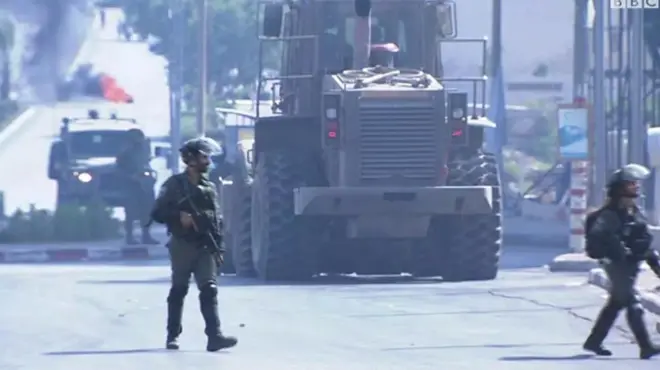 جنود اسرائيليون في الاراضي الفلسطينية المحتلة