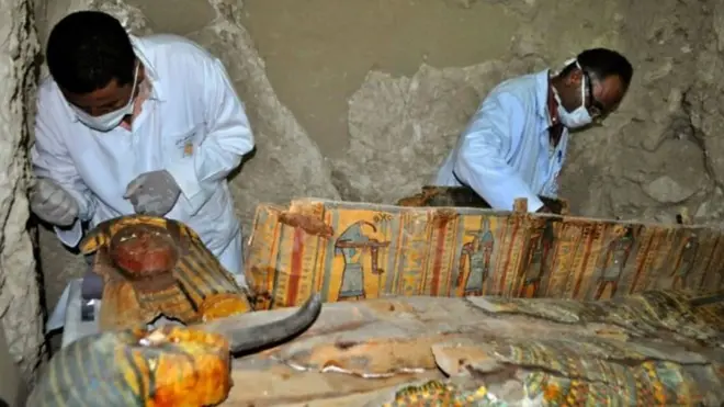 La tombe découverte date de 3500 ans