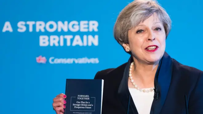 保守黨首相特里莎·梅周四（5月18日）公布競選綱領，呼籲選民支持她領導國家走向「更強更富」。