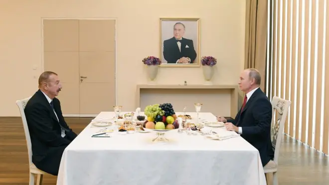 Vladimir Putin və İlham Əliyev Rusiyanın Bakıda daha üç universitet filialı açması barədə razılığa gəliblər.