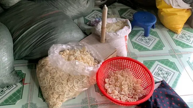 kullanılmış prezervatifler